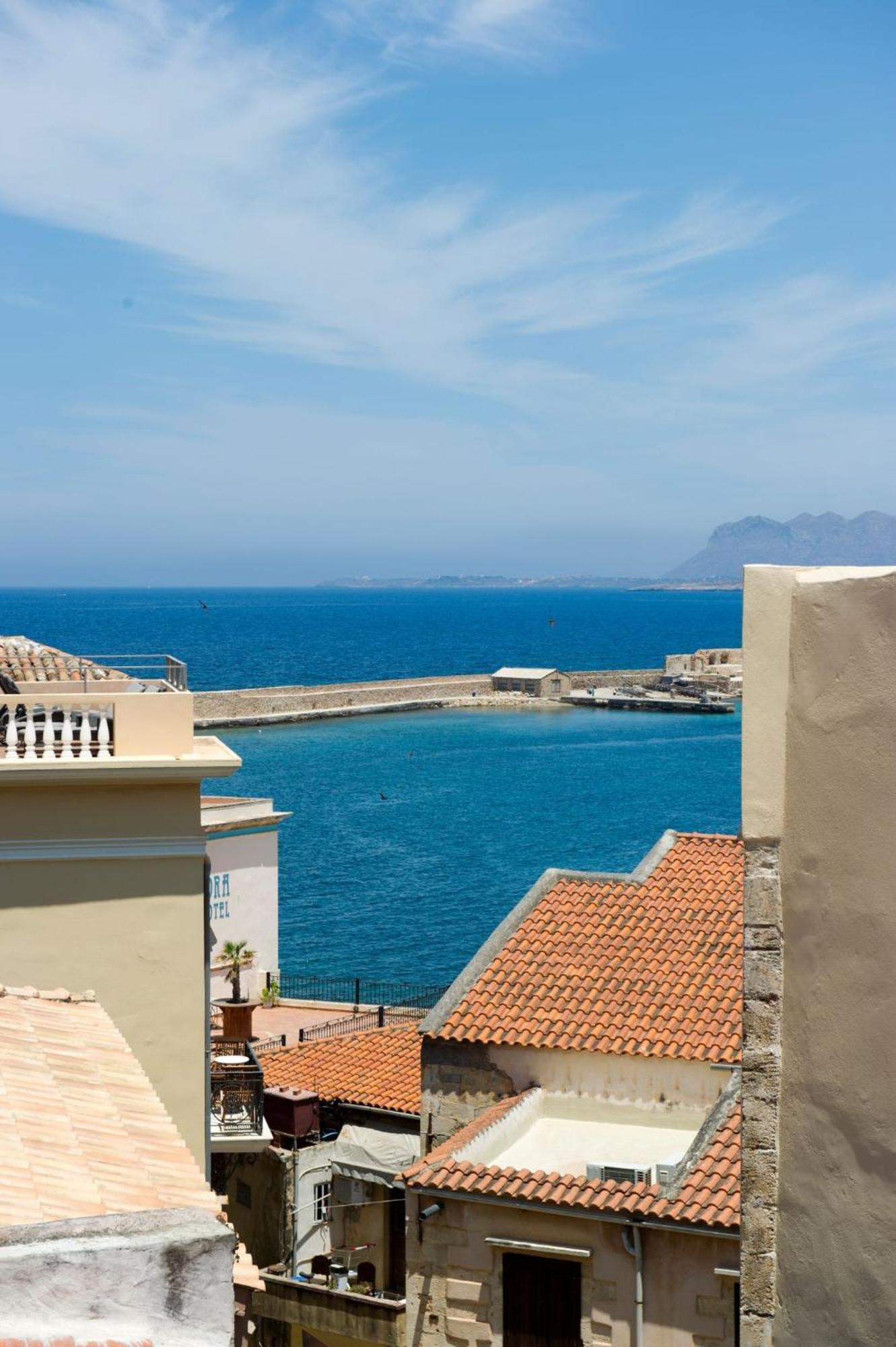 Pension Eva Chania  ภายนอก รูปภาพ