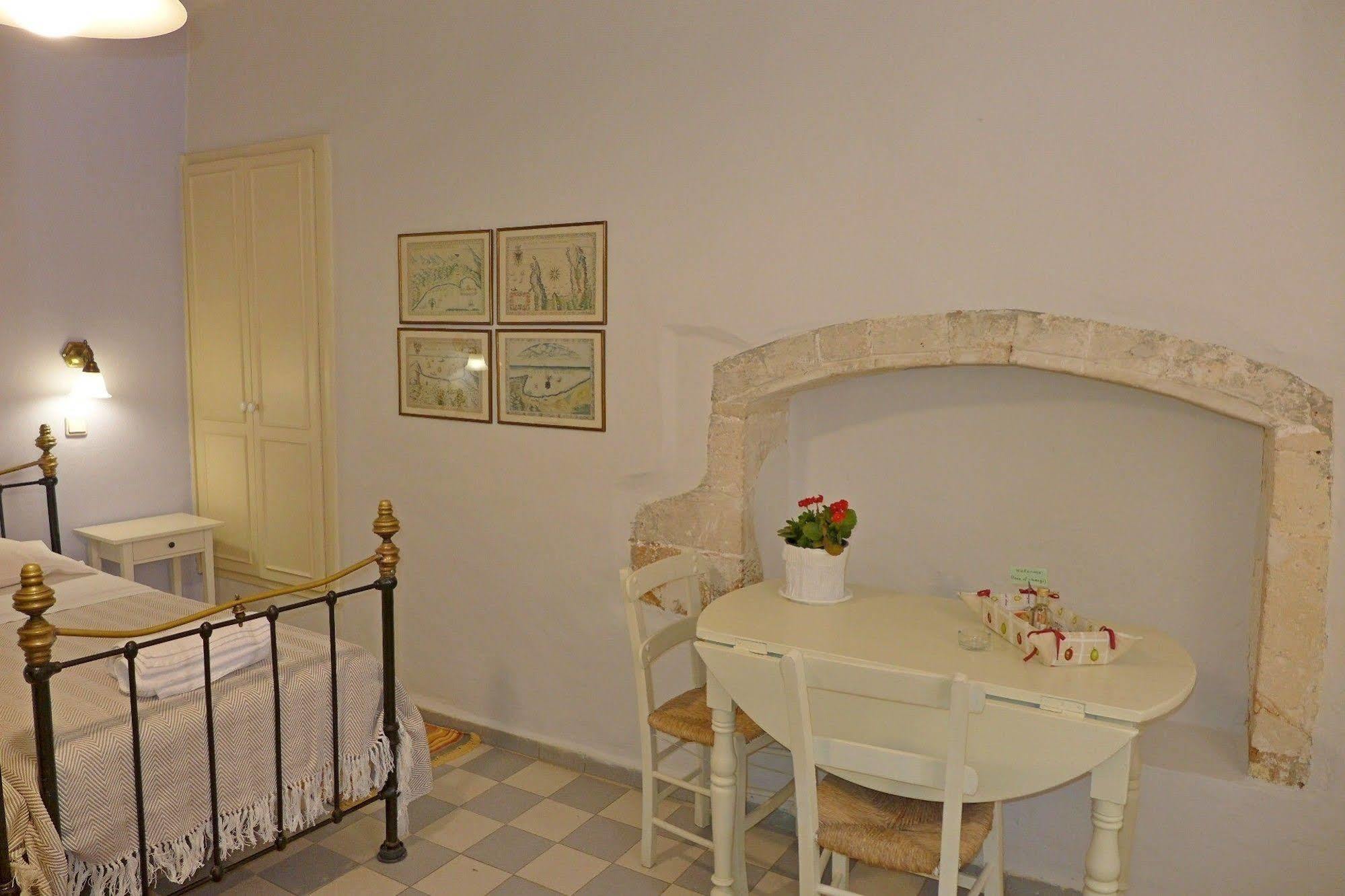 Pension Eva Chania  ภายนอก รูปภาพ